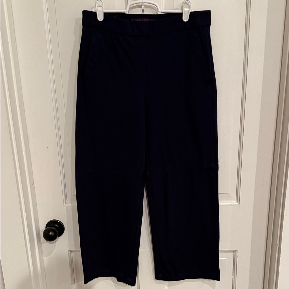 Gloria Vanderbilt Navy Cropped Pants